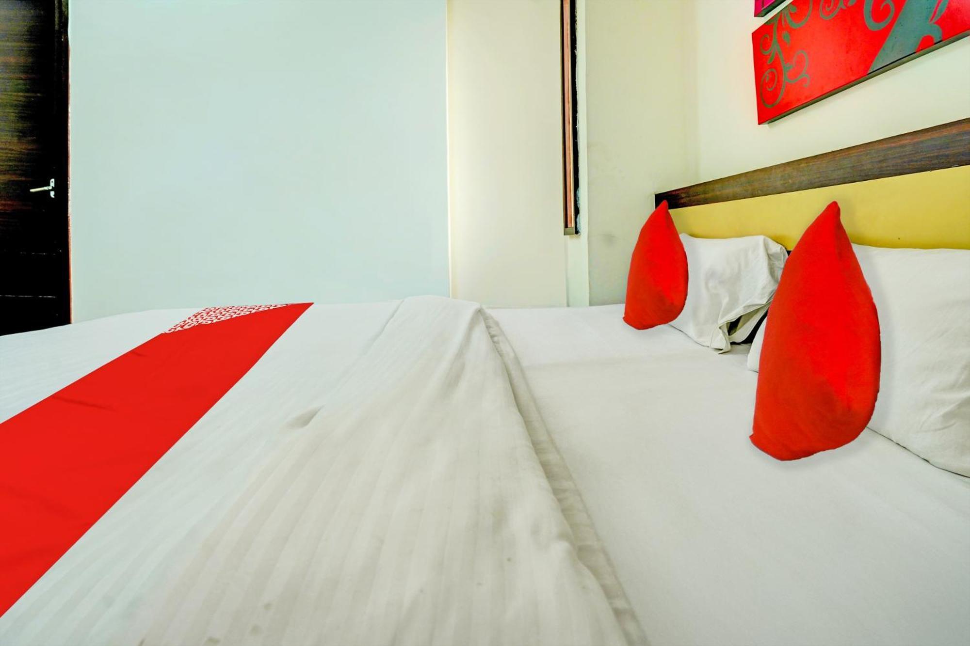 Hotel O Sunshin Deluxe Нагпур Екстериор снимка