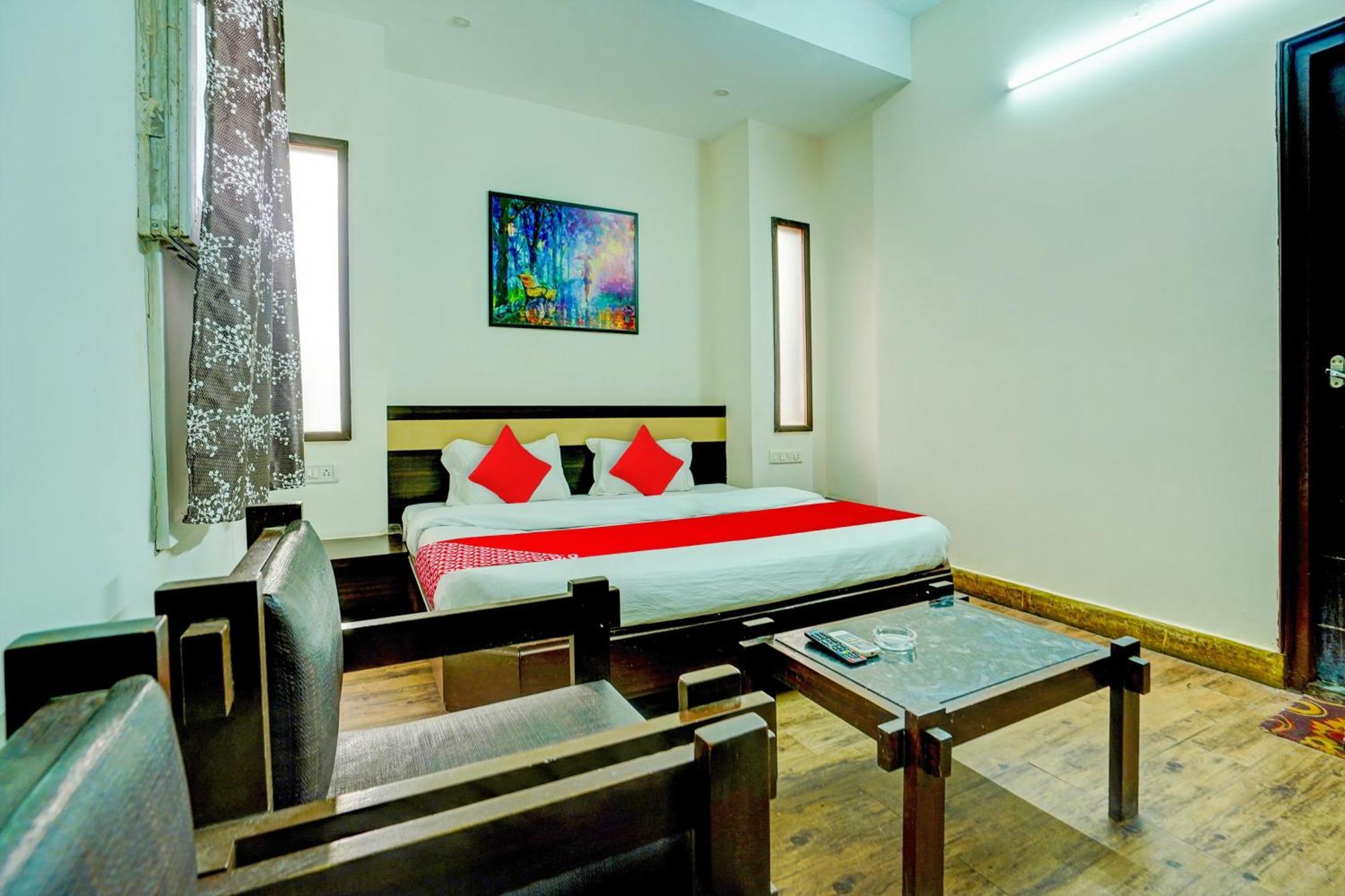 Hotel O Sunshin Deluxe Нагпур Екстериор снимка