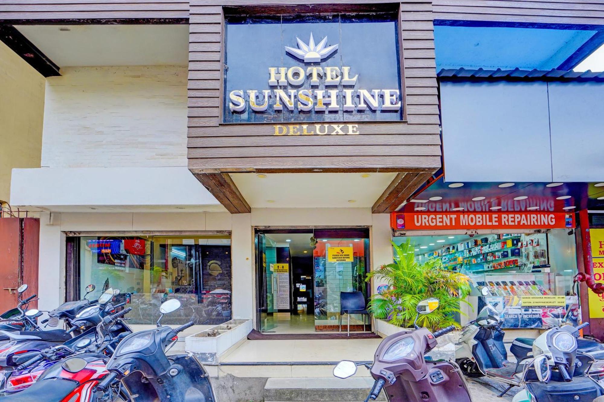 Hotel O Sunshin Deluxe Нагпур Екстериор снимка